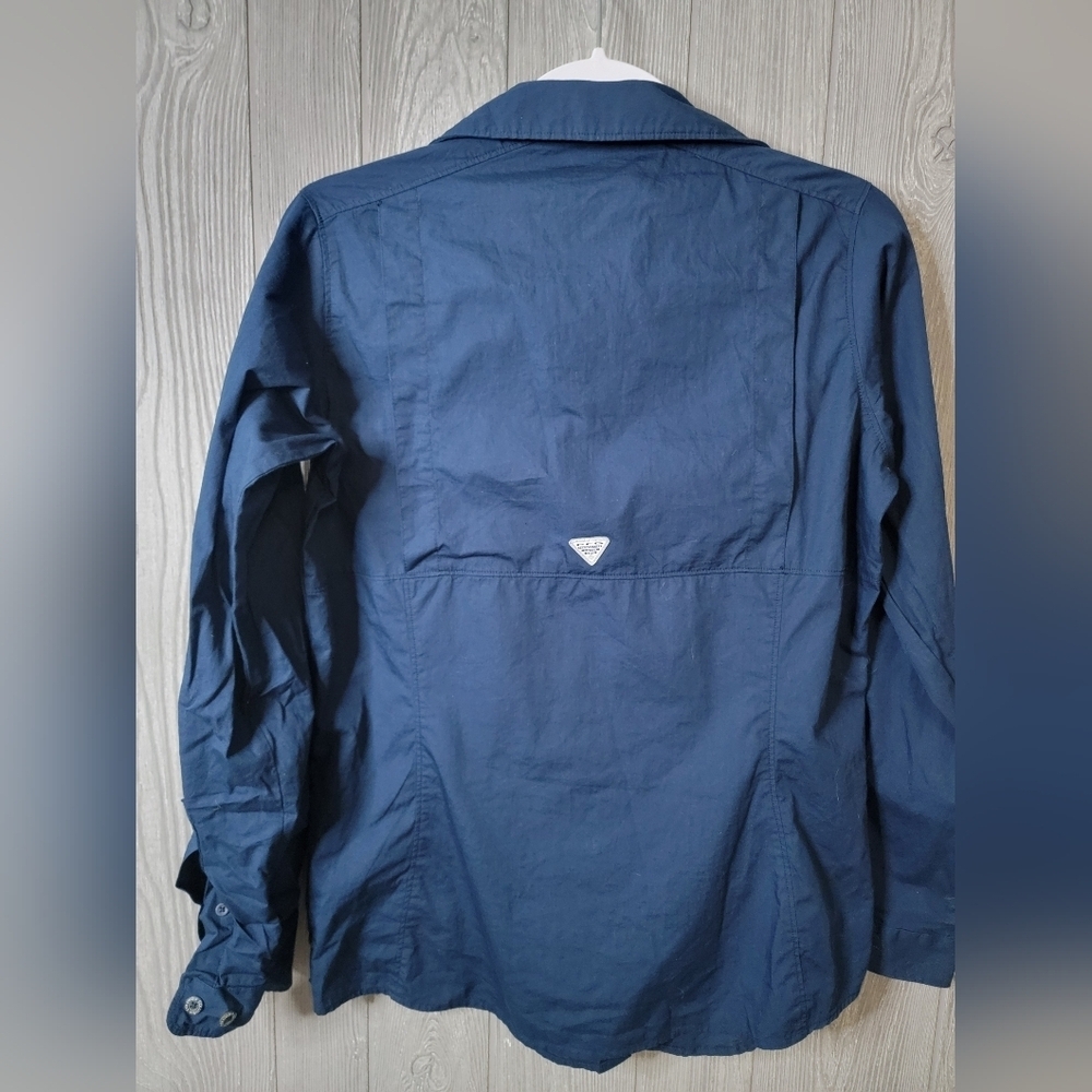 Columbia Women's Navy Blue Shirt - Picture 4 of 5